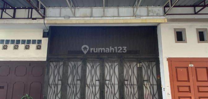 Dijual Rumah 3 Lantai Strategis Dan Siap Huni di Kota Medan 1