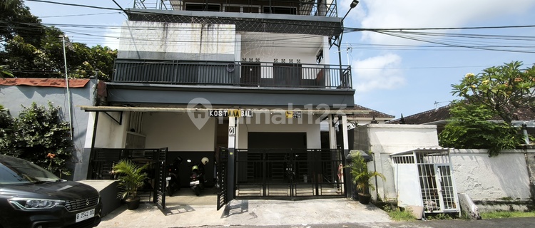 3-Story Boarding House, 20 Rooms + Rooftop in Mengwi. Fully Occupied. 1