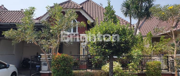WELL-MAINTAINED FAMILY HOUSE NEGOTIABLE PRICE IN ARAYA MALANG CITY 1