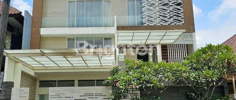 LUXURY FULLY FURNISHED HOUSE ISTANA DIENG MALANG 1