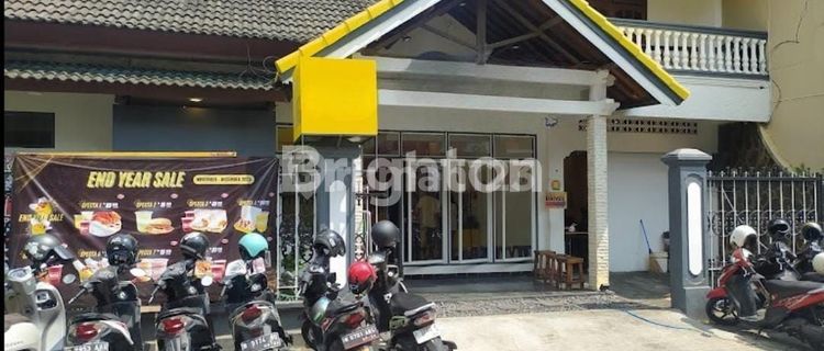 BUSINESS HOUSE FOR RENT, SPACIOUS AND STRATEGIC IN MALANG CITY 1