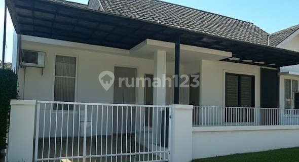 Cheapest, Rarely Available!! Modern Minimalist House in Araya Malang 1