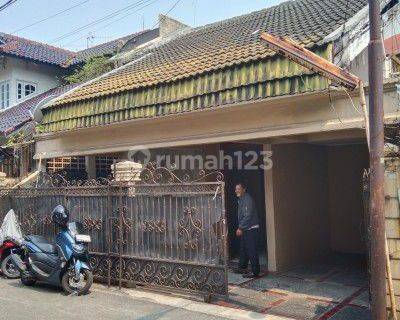 Rumah 2 Lantai Dirawa Belong Jl. Salam Iv 1