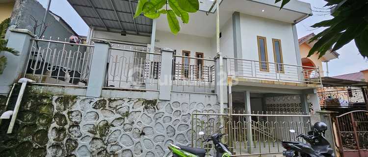 Dijual Rumah Direngganis Balikpapan di Jl. Ruhui Rahayu No. 1, Kelurahan Gunungbahagia, Balikpapan Selatan, Kota Balikpapan, Kalimantan Timur, Indonesia, 76114, Gunung Bahagia 1