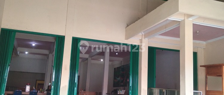 2-Story Shop House Ready for Business by the Main Highway in Semarang 1