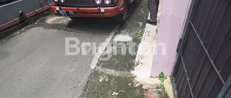 Rumah Kos Tembalang 2 Lantai Aktif Harga Cantik 1