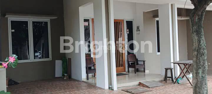 Rumah Siap Huni Shm Dengan 2 Carport Dan Backyard Di Tembalang 1