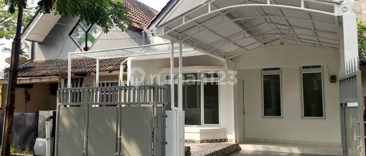For Sale Newly Renovated House in Sector 5 Bintaro, South Tangerang 1