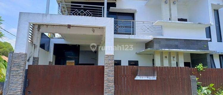 House for Sale in Dalung North Kuta 2 Floors 1