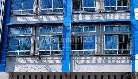 Strategic 2-Door Attached Shop House - Jl. Arifin Ahmad Pekanbaru 1