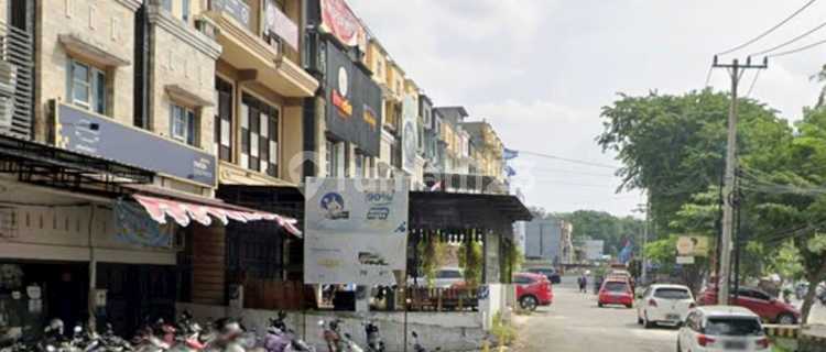 Strategic 2-Door Linked Shophouse - Jl. Arifin Ahmad, Pekanbaru 1