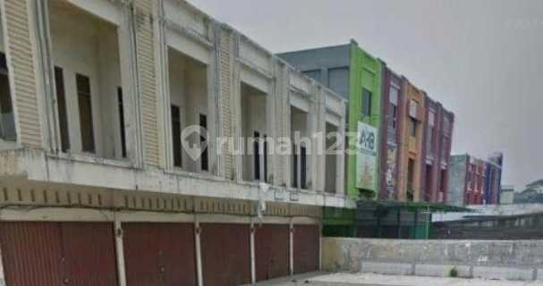 Strategic 5-Door Linked Shophouse - Arifin Ahmad Street, Pekanbaru 1