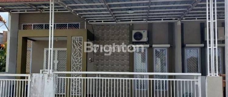 Rumah Hunian Komplek Perumahan Tengah Kota 1