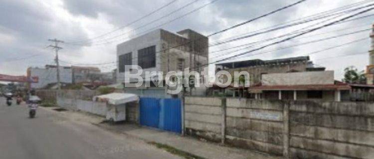Ex Rumah Makan Posisi Strategis, Hook Di Jalan Melati Seroja, Halaman luas 1