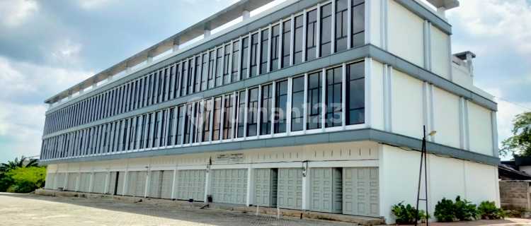 5-Door Strategic City Center Row Houses in Arifin Ahmad 1