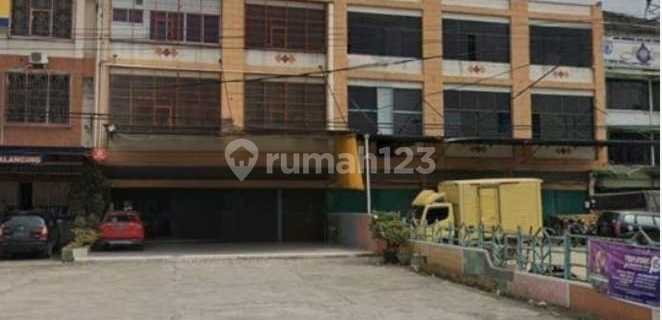 Two-Door Linked Shop House in Downtown Pekanbaru, Riau Street 1