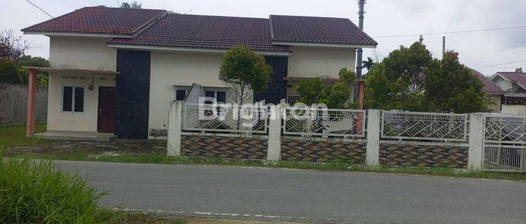 RUMAH COCOK SEBAGAI KANTOR DEKAT JL SUDIRMAN PEKANBARU 1