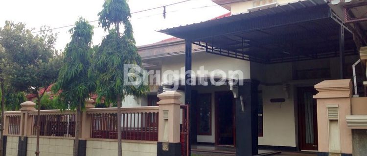 2-STORY HOUSE WITH WIDE LOT FOR RESIDENCE OR MESS 1