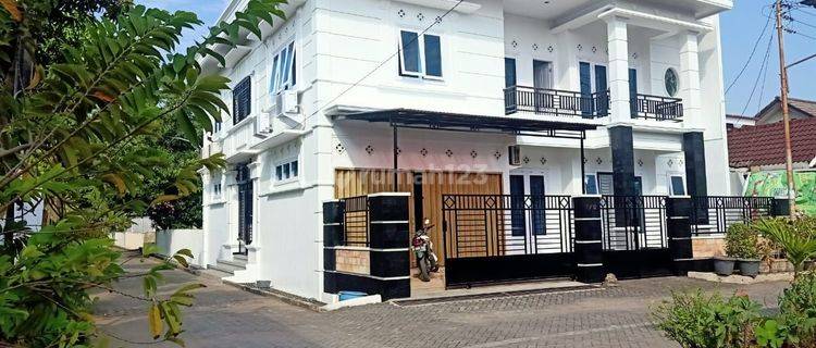 Rumah Mewah Furnished Nyaman Aman Bersih Terawat Siap Huni Hook  1