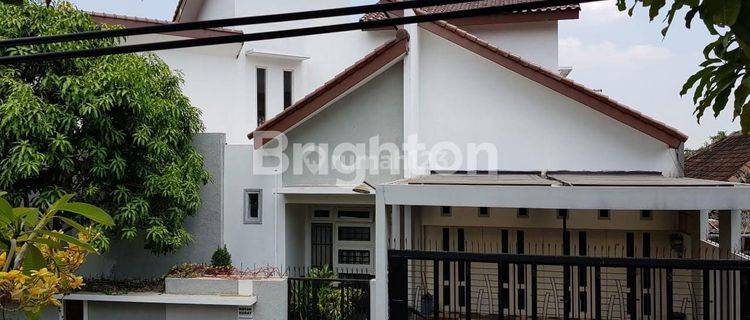 Turun Harga Rumah Semi Furnished Terawat Cantik 1