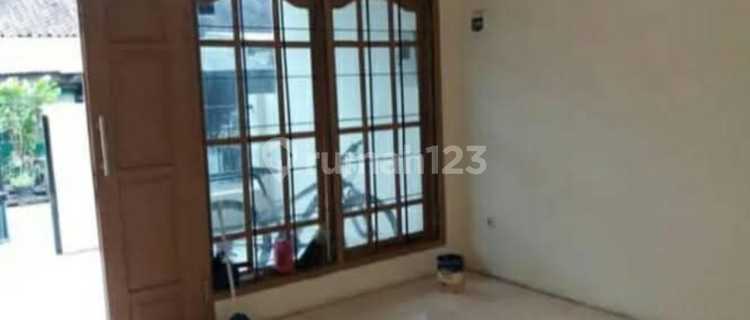 Rumah Disewa 2 Lantai Citarum Harga Terjangkau 1