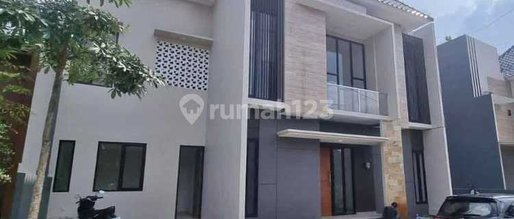 Modern 2-Storey New House in Elite One Gate System Housing 1