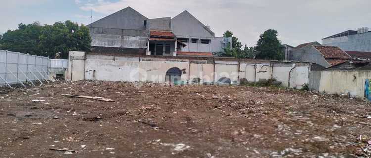 Gold Investment: Premium 1268m² Land in the Center of Semarang City 1