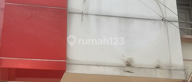 For Sale Strategic 3.5-Story Commercial Shop House in Mataram Haryono 1