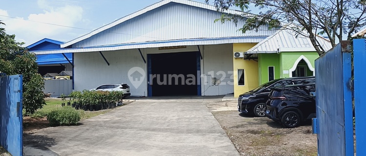 Gudang Pinggir Jalan di Bawen Ambarawa 1