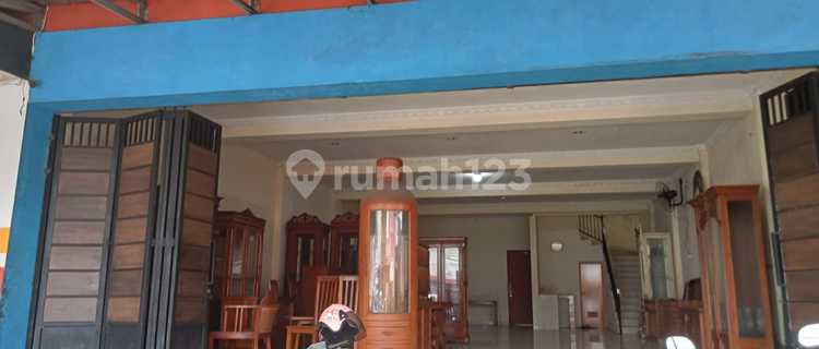 Strategic 2-Story Shop House on Kemakmuran Raya, Depok 1