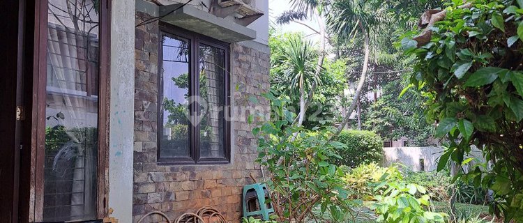 I133. Hook house for quick sale at Kencana Loka 12.5, Ciater, BSD, Tangsel. 1