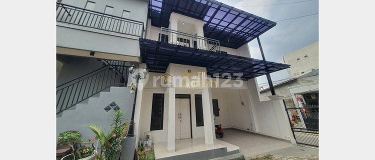 Rumah 2 Lantai Siap Huni di Cinere Dekat Super Indo Gandul 1