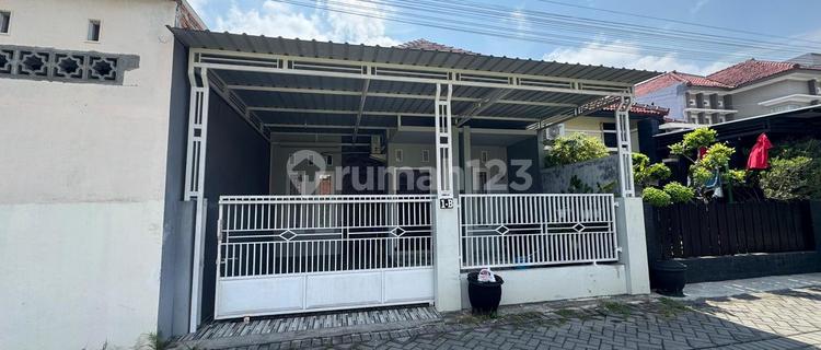 Rumah Strategis Belakang Rsud 2 Kt Di Tulungagung SHM Rumah di Perumahan Sobontoro Permai, Sobontoro, Boyolangu, Tulungagung, Jawa Timur, Indonesia, 66232, Tulungagung Bagus 1