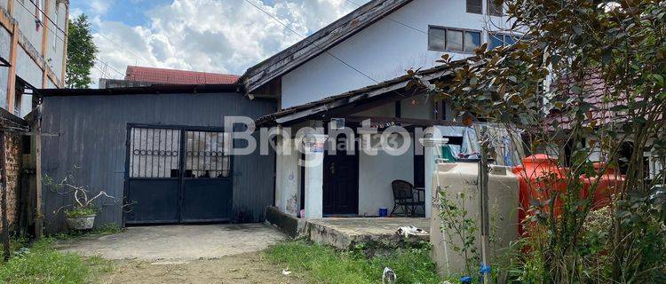 DIJUAL RUMAH+KOST"AN MURAH TENGAH KOTA DI JALAN PRAMUKA UNMUL KOTA SAMARINDA 1