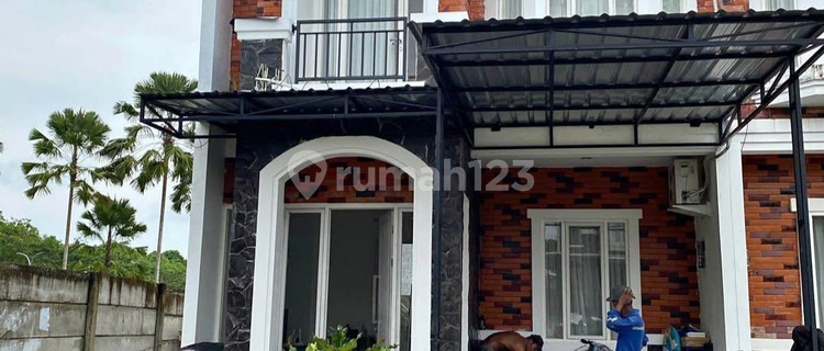 Disewakan Rumah Cantik di Perumahan Citraland City Kota Samarinda 1