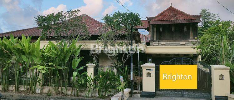 RUMAH SEMI VILLA DENGAN KOLAM RENANG DAN FULL FURNISHED 1