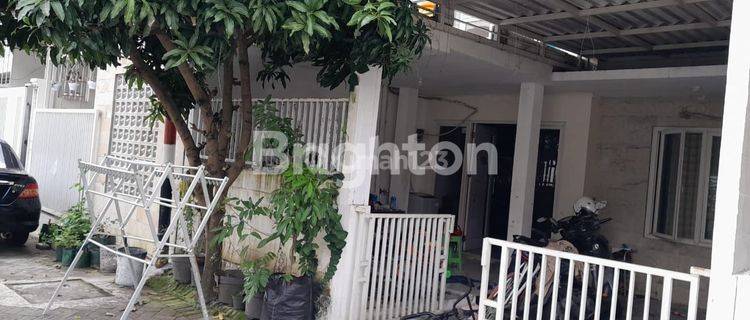 RUMAH GREENLAKE WONOREJO 1