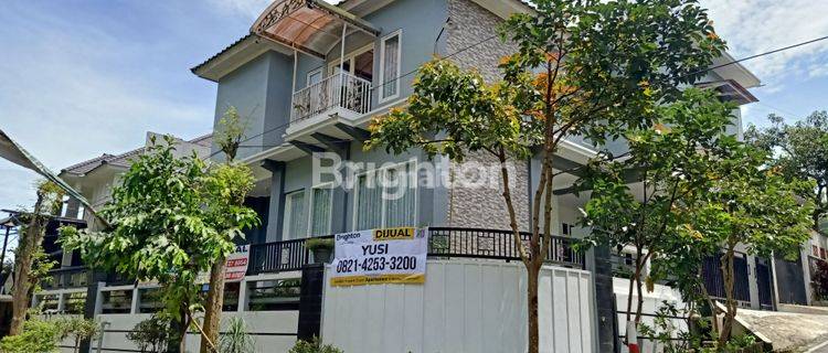 DIJUAL RUMAH/VILLA HOOK 2 LANTAI 1