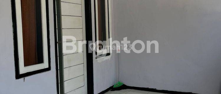 Rumah siap huni Keputih Tegal full furnish 1