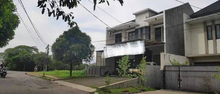 Dijual Rumah Bisa Untuk Kantor Siap Huni Batununggal Dipinggir Jalan  1