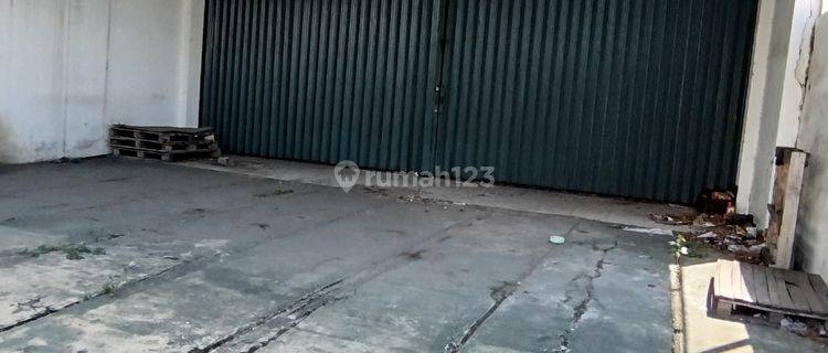 Jual Gudang Majapahit Semarang Timur. Lokasi Ramai Area Produktif. 1