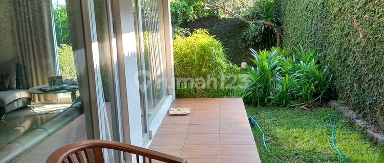 Hunian Mewah 2 Lt di Semarang Selatan yang Terawat Sekali 1