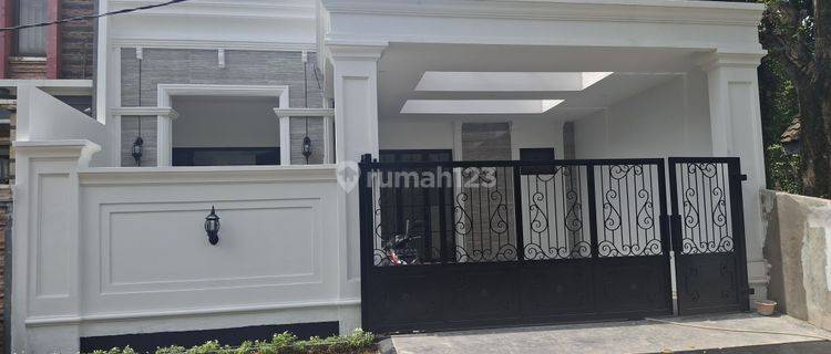 Rumah Dijual Baru Bagus Sudah di Renov Siap Huni Depan Taman Griyaloka Bsd Bergaya American Clasik 1