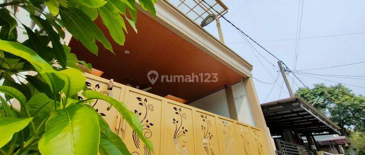 DIJUAL RUMAH MEWAH DENGAN PRIVATE POOL DI VIDA DURIAN 1