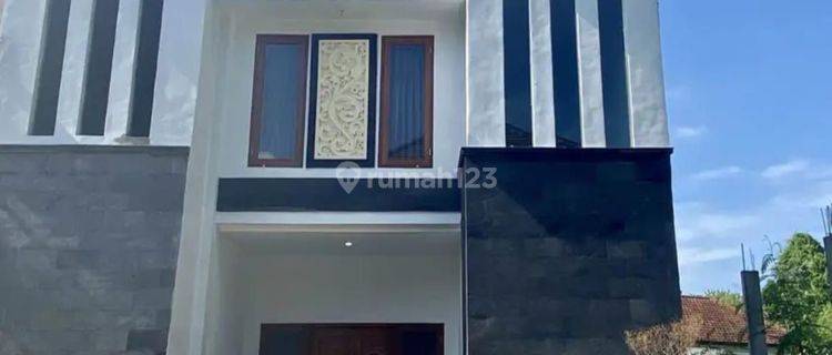 Rumah 2 Lantai Minimalis Modern Dekat Pantai Kedungu 1