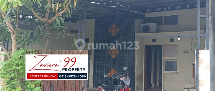 In a Boarding House / Rented House Fully Renovated Location Driyorejo 1