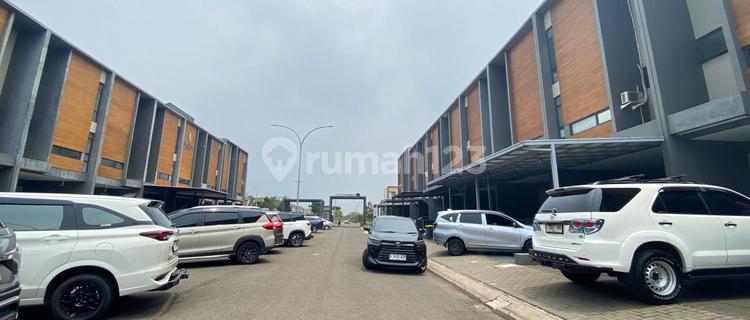 For Rent: Shop House Ready to Use, Free Parking, Near Mall, Access to Tambun Toll Road. 1