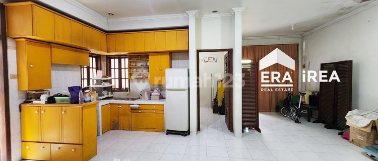 For Sale: House Near Indriati Hospital in Solo Baru 1