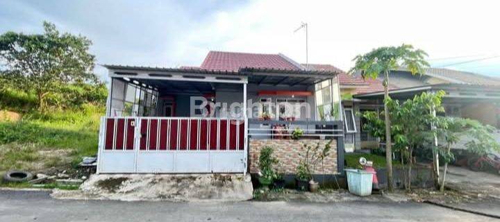 Rumah minimalis modern dekat RS HERMINA 1