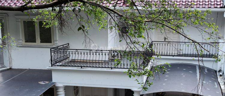 Luxury Classic House Area Elit Di Menteng Jakarta Pusat 1